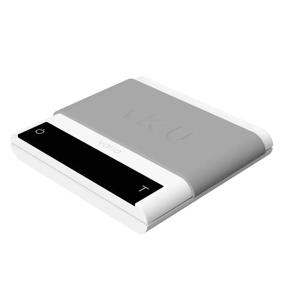 Varia_Aku_white